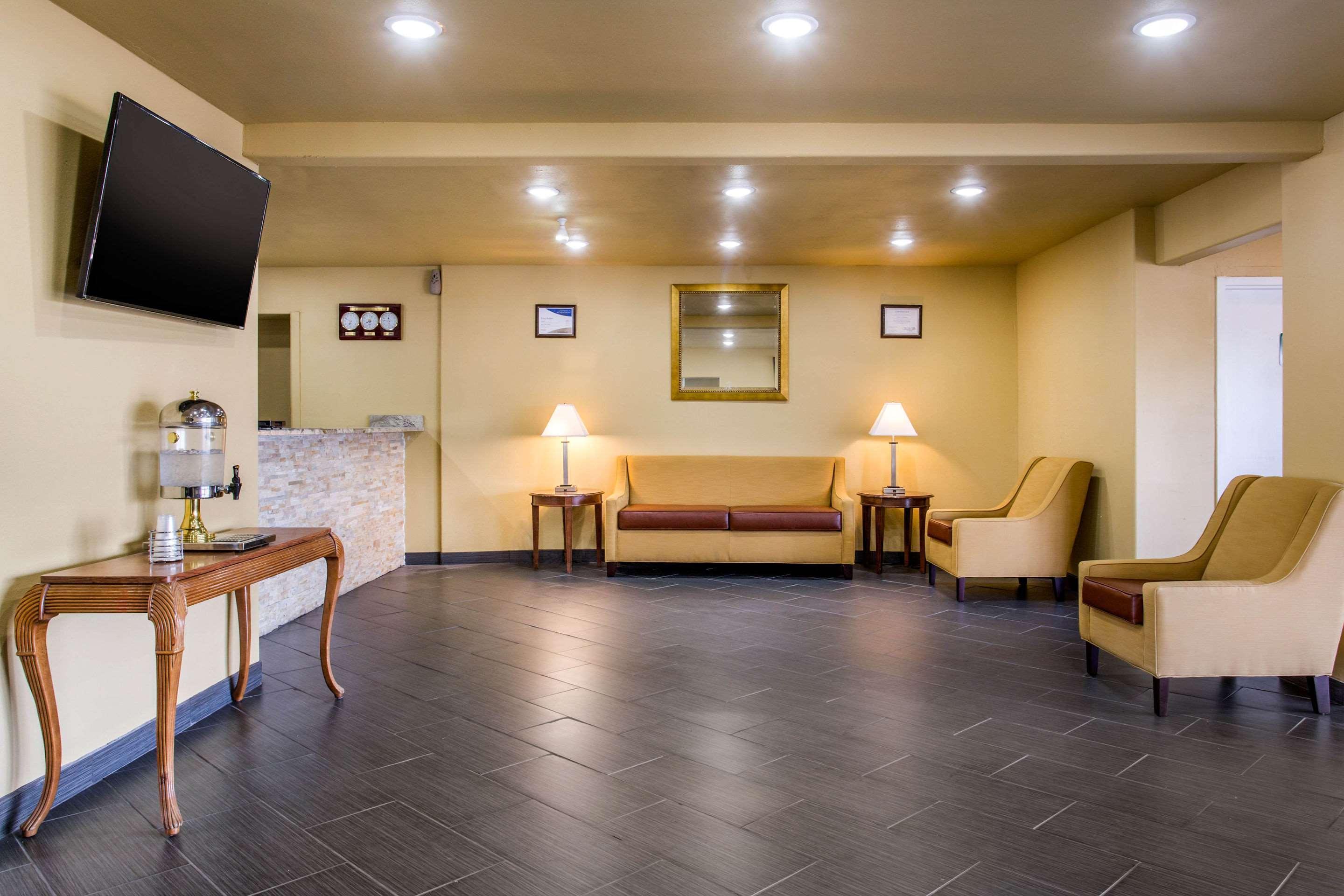 Quality Inn Stateline Уендоувър Екстериор снимка