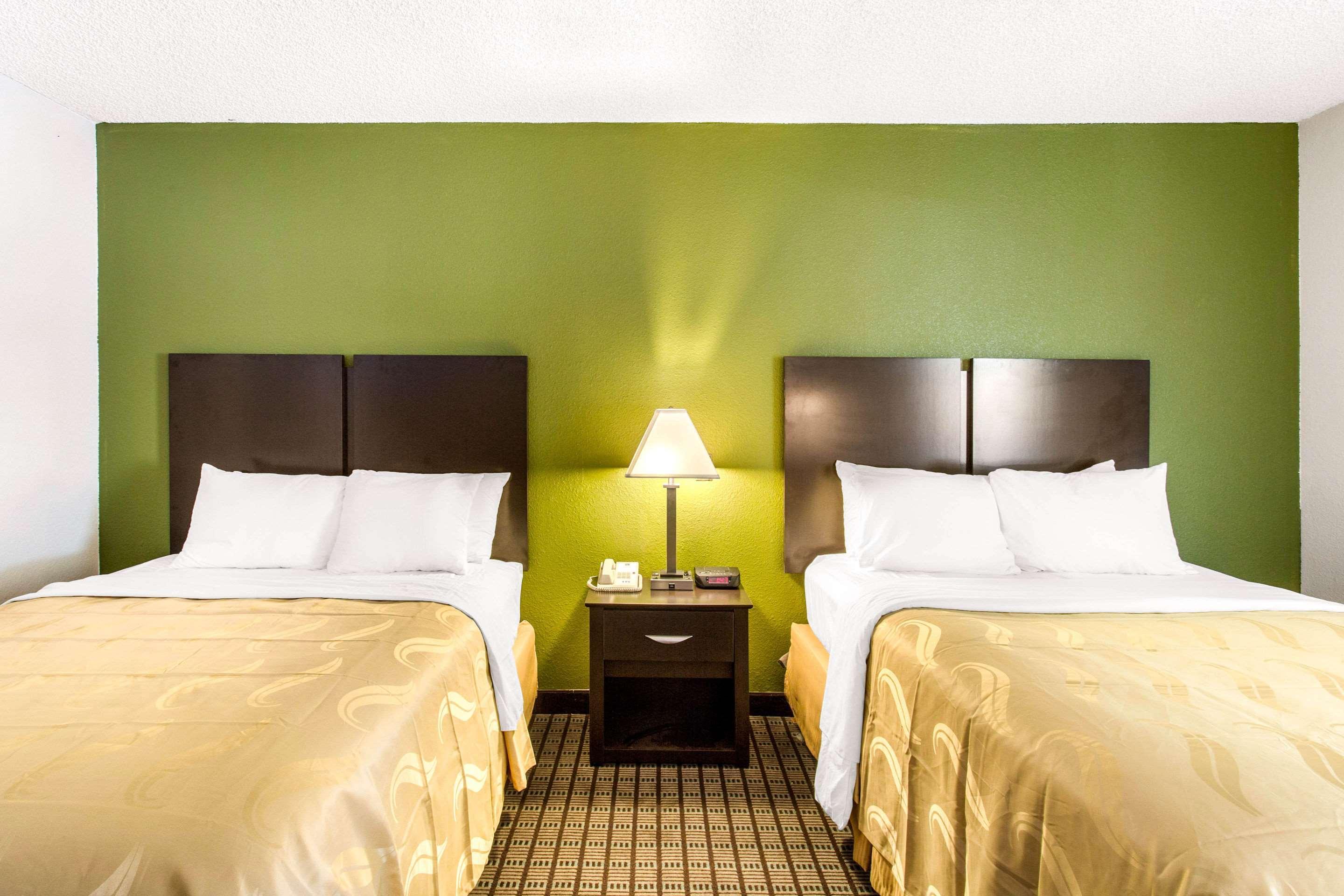Quality Inn Stateline Уендоувър Екстериор снимка
