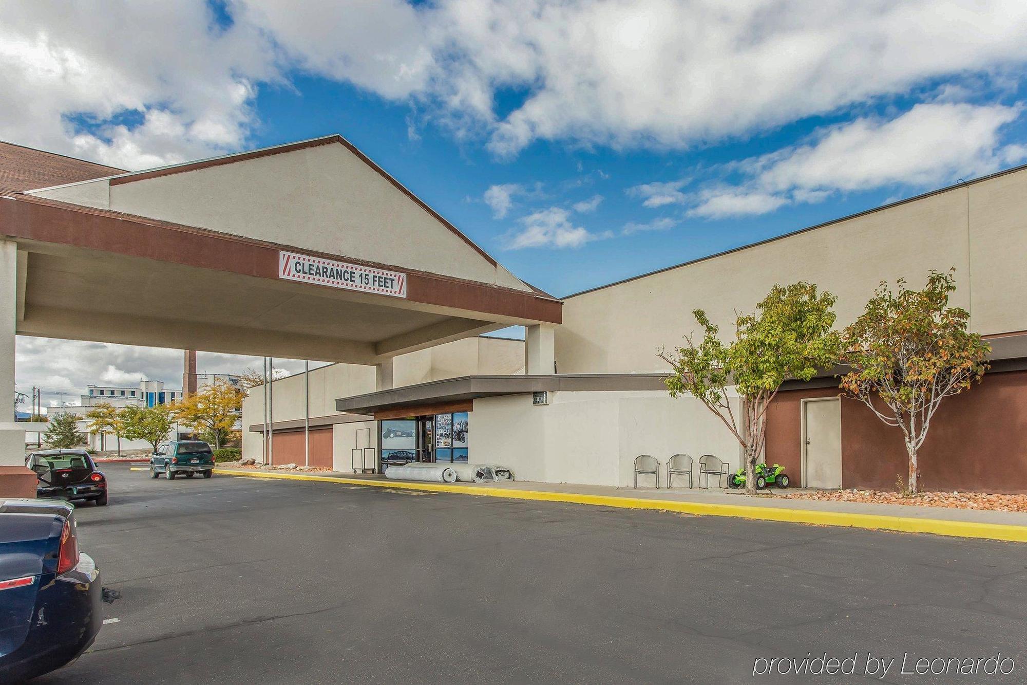 Quality Inn Stateline Уендоувър Екстериор снимка